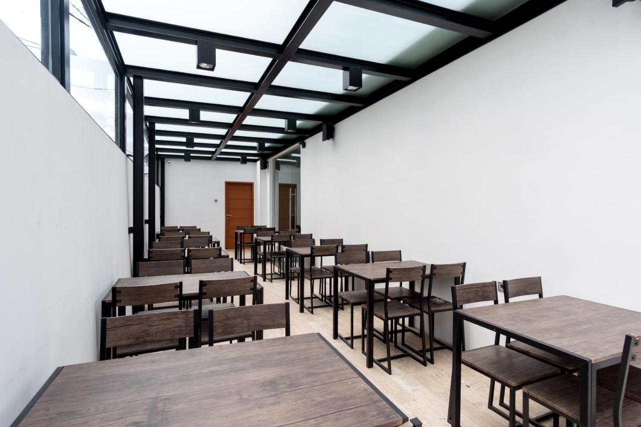 Reddoorz Premium Near Centre Point Mall Medan Kültér fotó