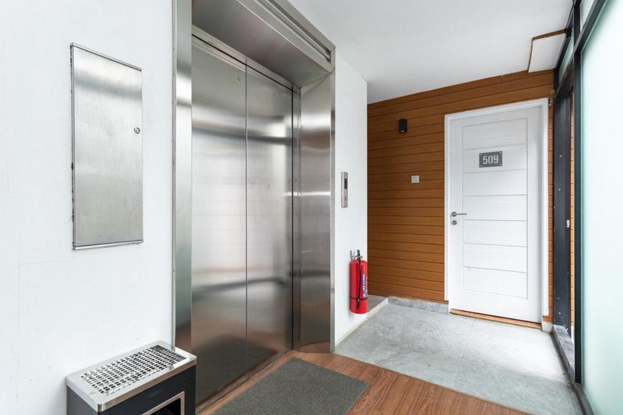 Reddoorz Premium Near Centre Point Mall Medan Kültér fotó