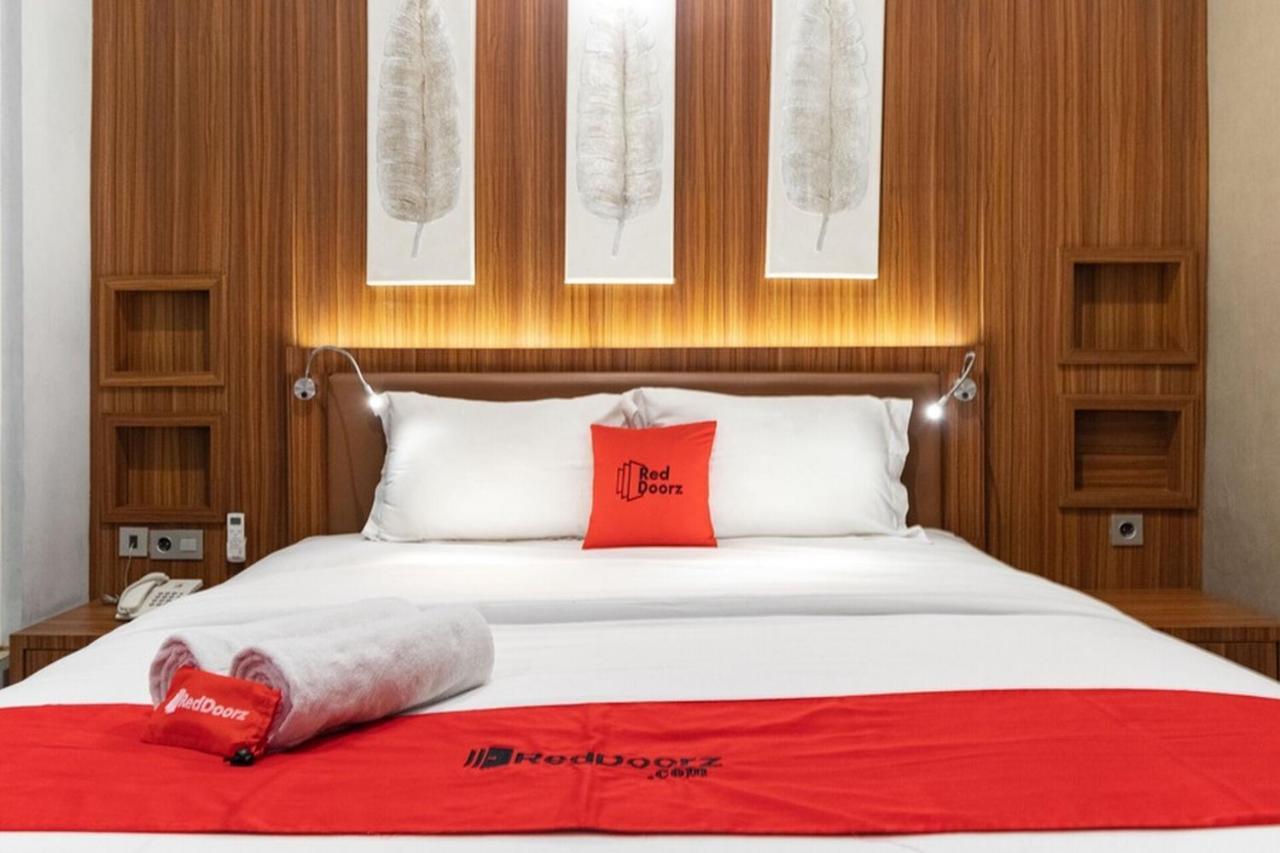 Reddoorz Premium Near Centre Point Mall Medan Kültér fotó