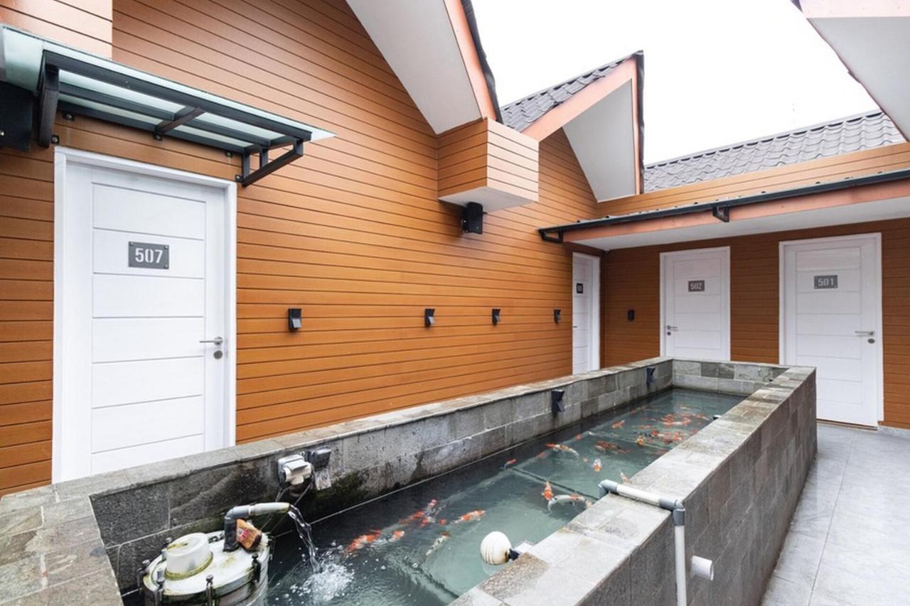 Reddoorz Premium Near Centre Point Mall Medan Kültér fotó