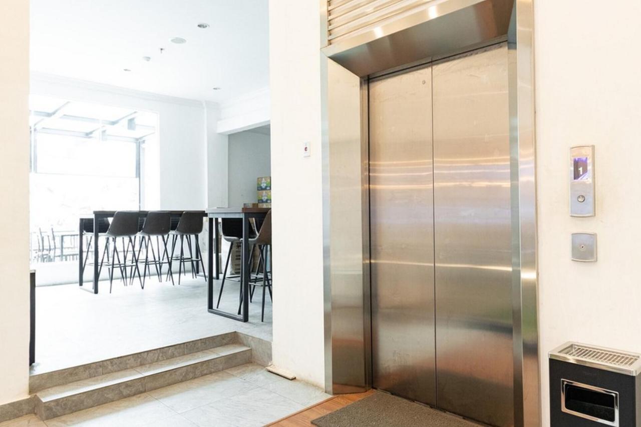 Reddoorz Premium Near Centre Point Mall Medan Kültér fotó